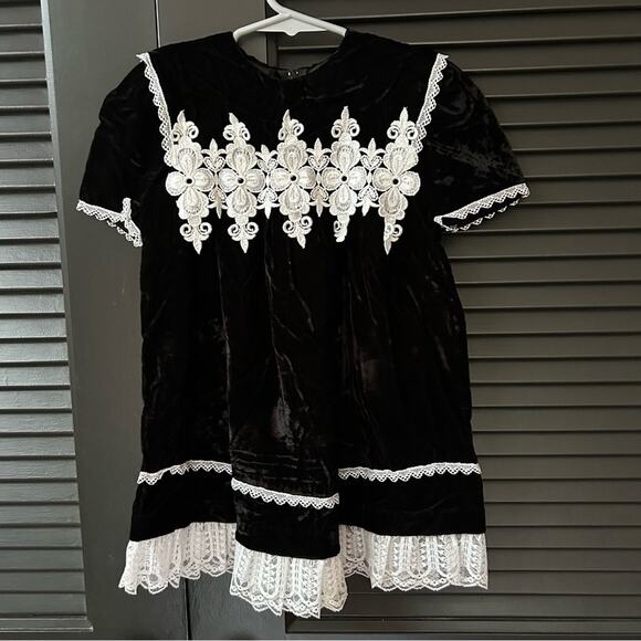 Vintage Jessica McClintock Girl’s Gunne Sax Black Velvet Dress w/ Lace, Size 3T - Picture 2 of 12